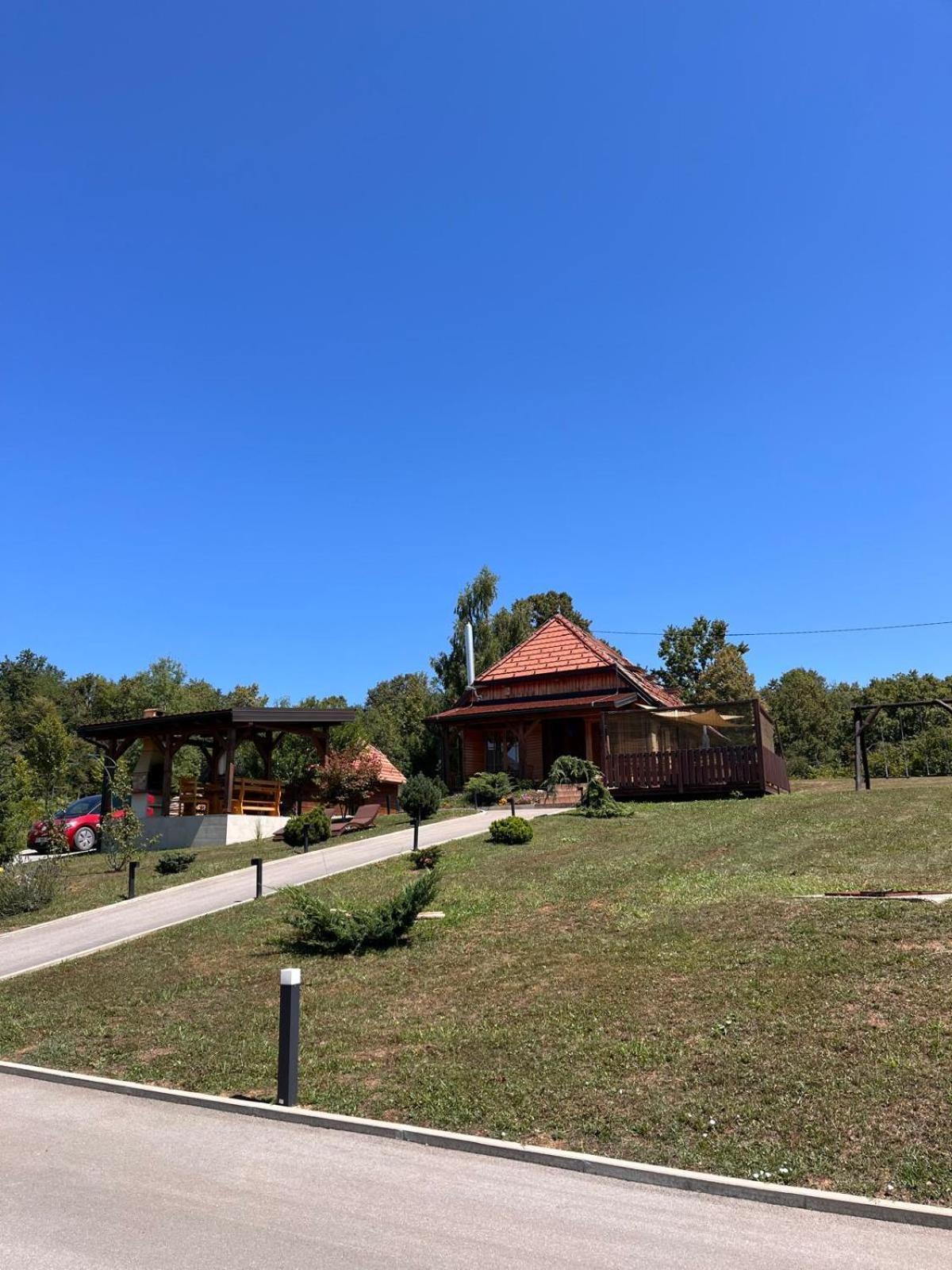 Kuca Za Odmor Markoci Rakovica Buitenkant foto
